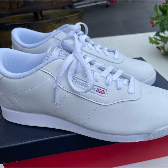 reebok gym shoes